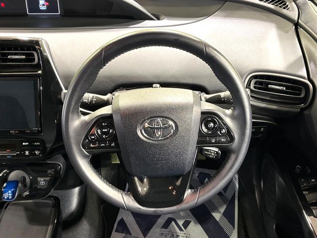 TOYOTA PRIUS 2019 Image 31