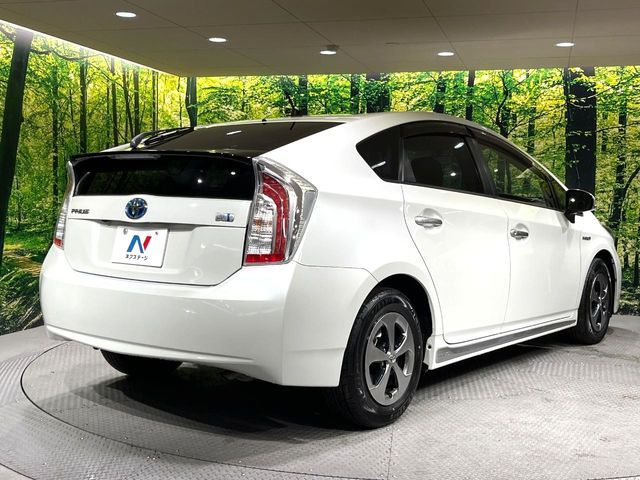 TOYOTA PRIUS 2014 Image 31