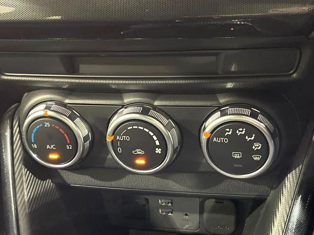 MAZDA DEMIO 2015 Image 31