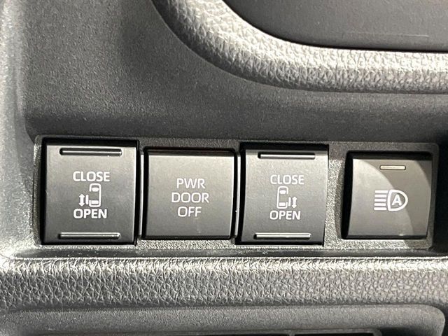 TOYOTA SIENTA HYBRID 2023 Image 31