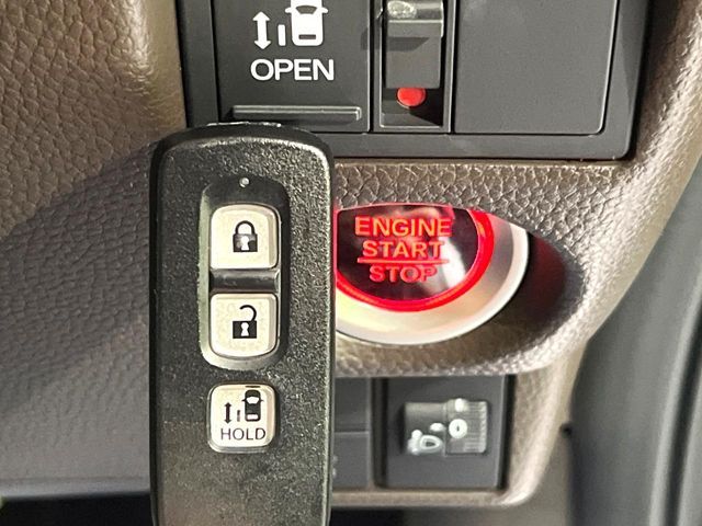 HONDA N BOX 2021 Image 31