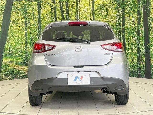 MAZDA DEMIO 2015 Image 31
