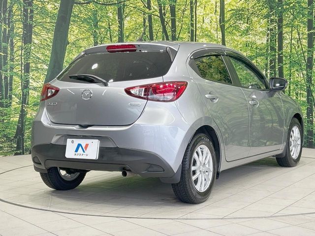 MAZDA DEMIO 2015 Image 31
