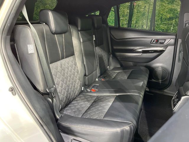 TOYOTA HARRIER HYBRID 2017 Image 31