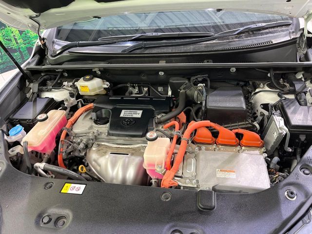 TOYOTA HARRIER HYBRID 2017 Image 31