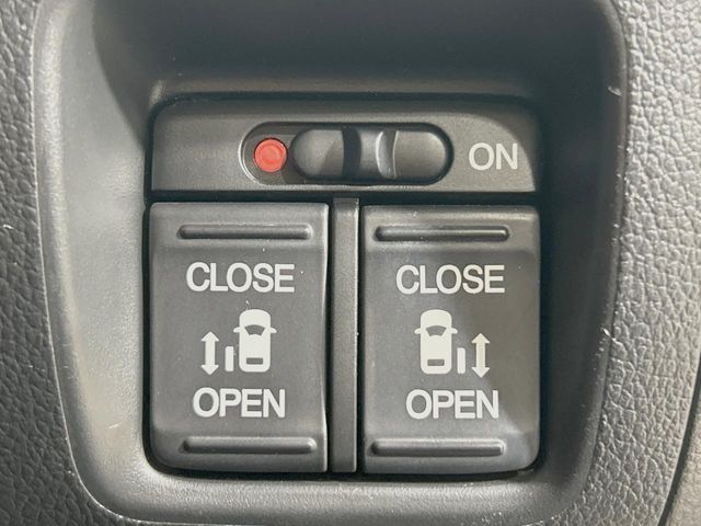 HONDA N BOX CUSTOM 2015 Image 31