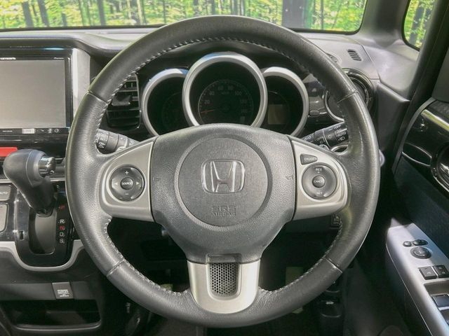 HONDA N BOX CUSTOM 2015 Image 31