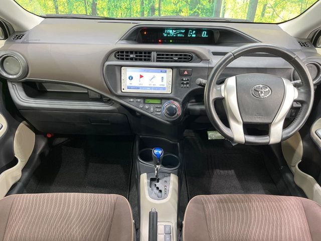 TOYOTA AQUA 2013 Image 31