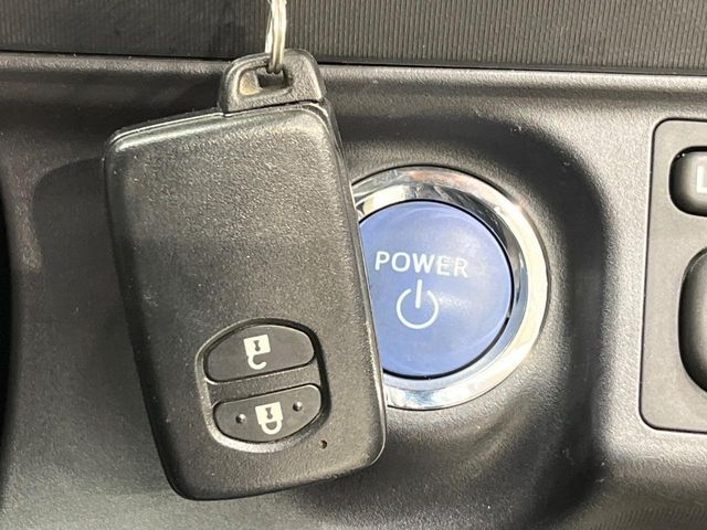 TOYOTA AQUA 2013 Image 31