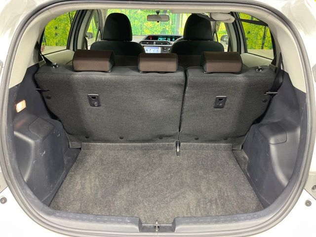 TOYOTA AQUA 2013 Image 31