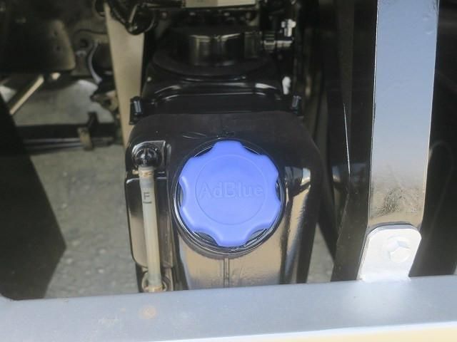 HINO PROFIA 2016 Image 31