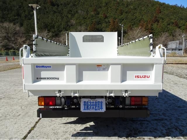 ISUZU ELF 2026 Image 31