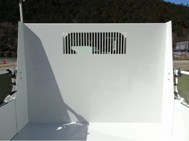 ISUZU ELF 2026 Image 31