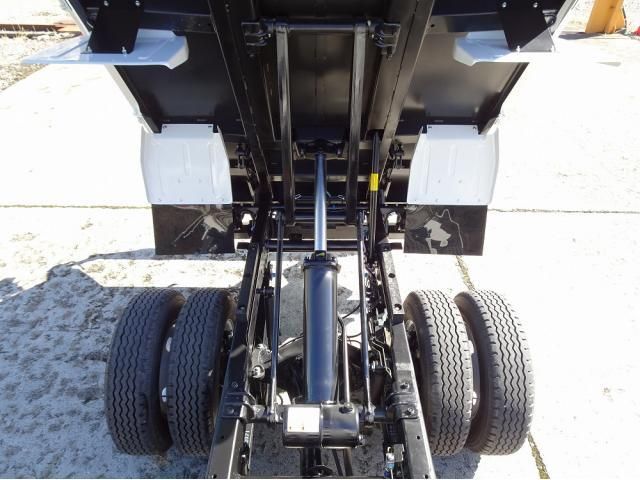 ISUZU ELF 2026 Image 31