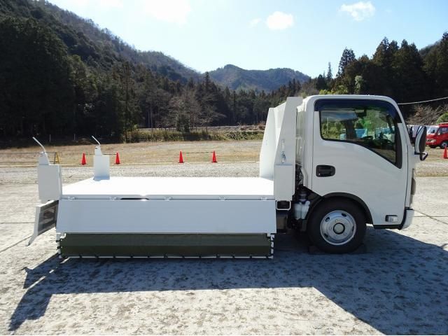 ISUZU ELF 2026 Image 31