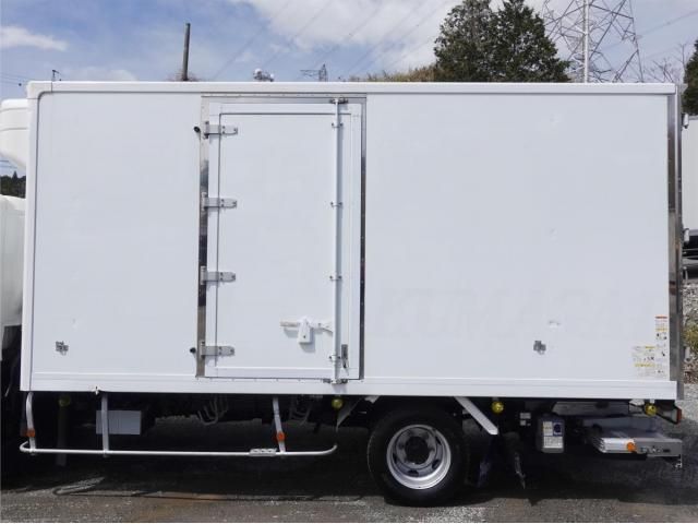 HINO DUTRO 2020 Image 31