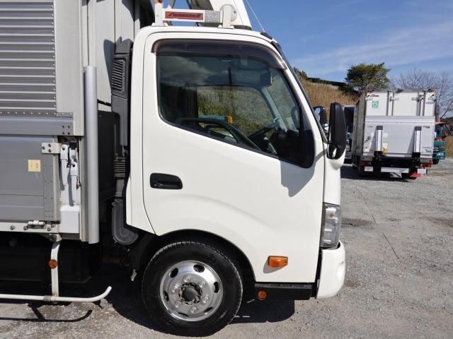 TOYOTA DYNA 2014 Image 31