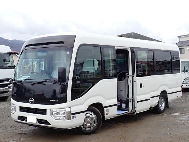 HINO LIESSE 2017 Image 31