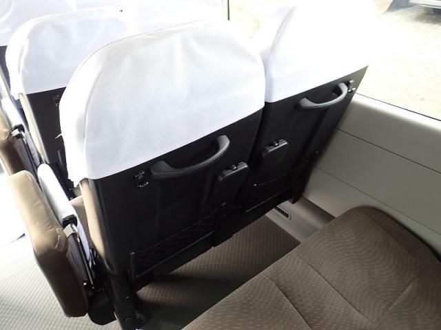 HINO LIESSE 2017 Image 31