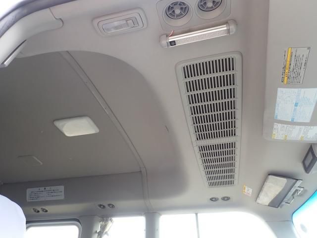 HINO LIESSE 2017 Image 31