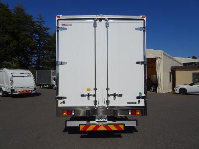 MITSUBISHI FUSOU FIGHTER 2025 Image 31