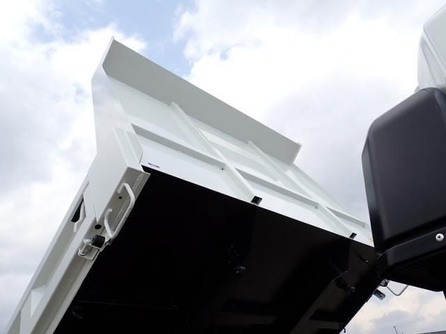 MITSUBISHI FUSOU FIGHTER 2025 Image 31