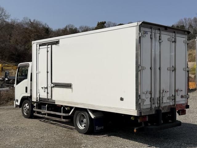 ISUZU ELF 2015 Image 31