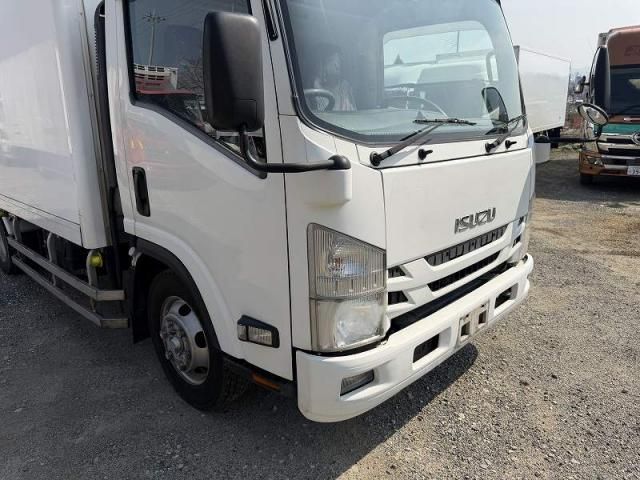 ISUZU ELF 2015 Image 31