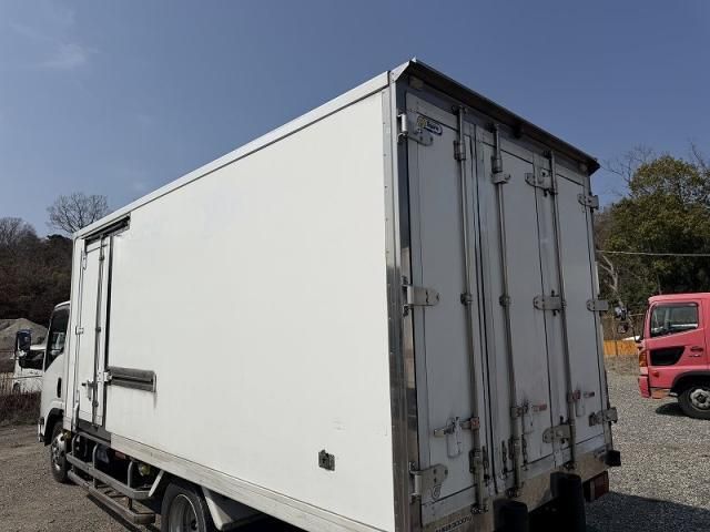 ISUZU ELF 2015 Image 31