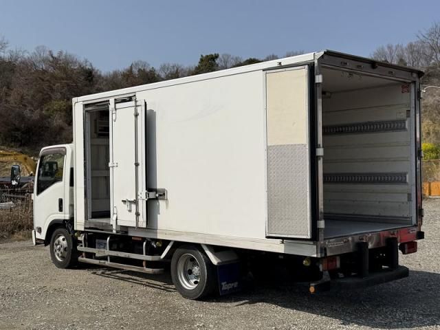 ISUZU ELF 2015 Image 31