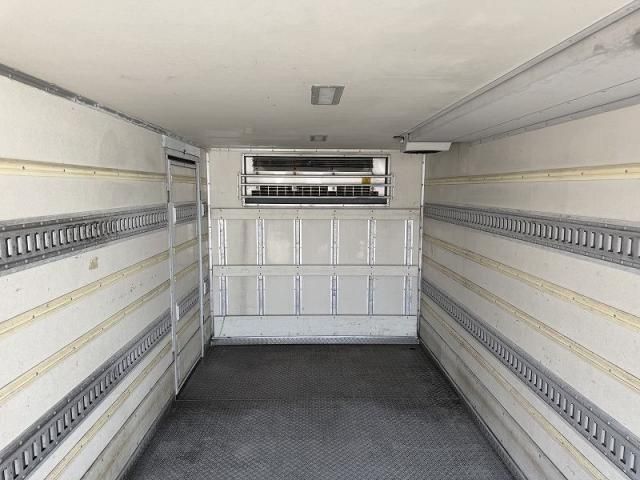 ISUZU ELF 2015 Image 31