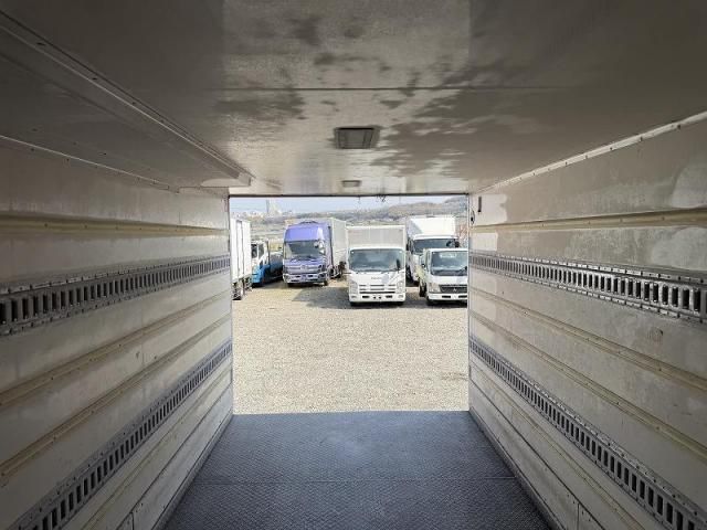 ISUZU ELF 2015 Image 31