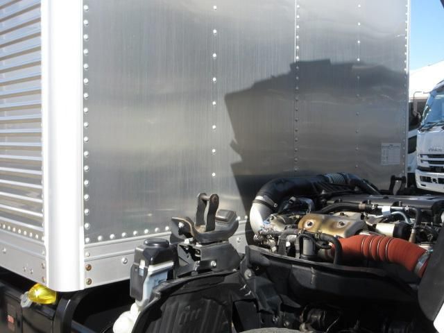 ISUZU ELF 2019 Image 31