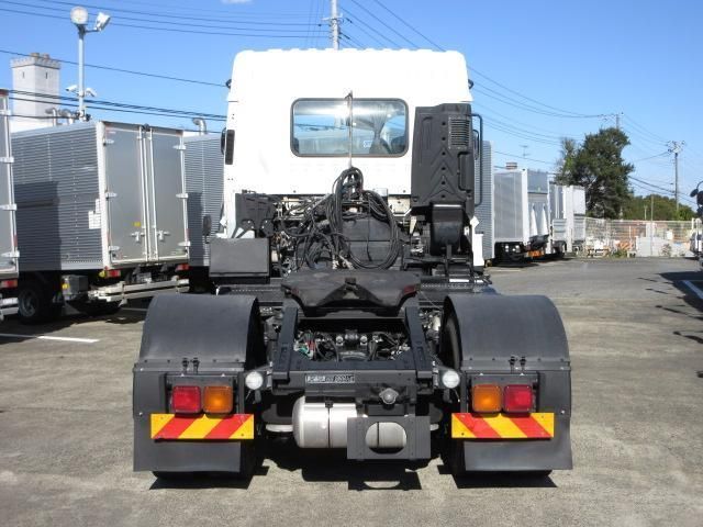 ISUZU GIGA 2018 Image 31