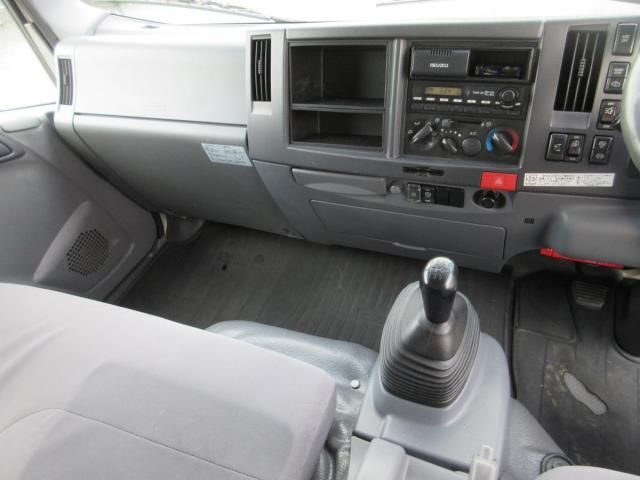 ISUZU ELF 2012 Image 31