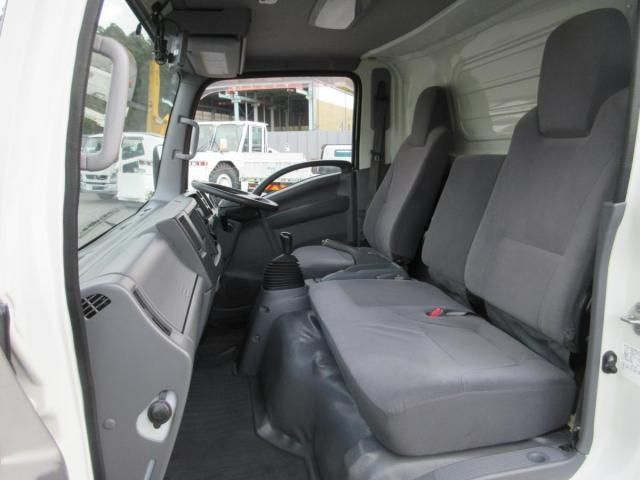 ISUZU ELF 2012 Image 31