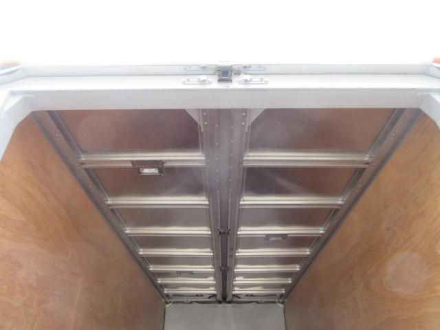 ISUZU ELF 2012 Image 31