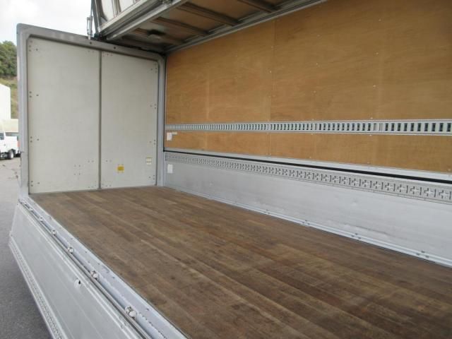 ISUZU ELF 2012 Image 31