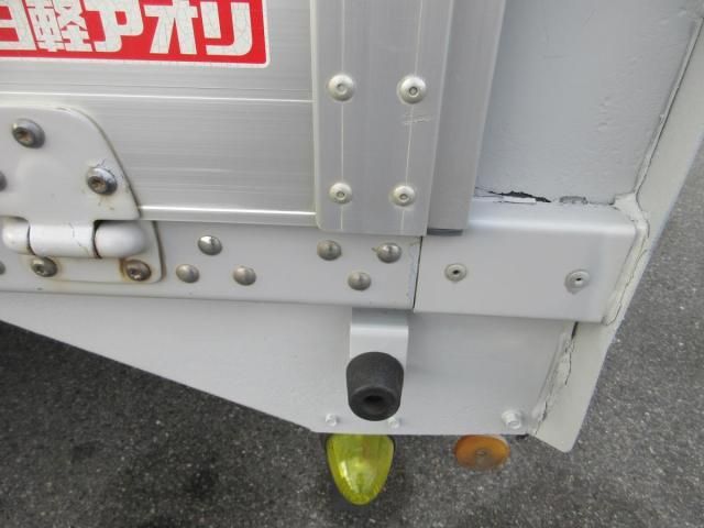 ISUZU ELF 2012 Image 31