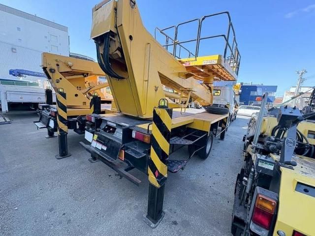 HINO DUTRO 2010 Image 31