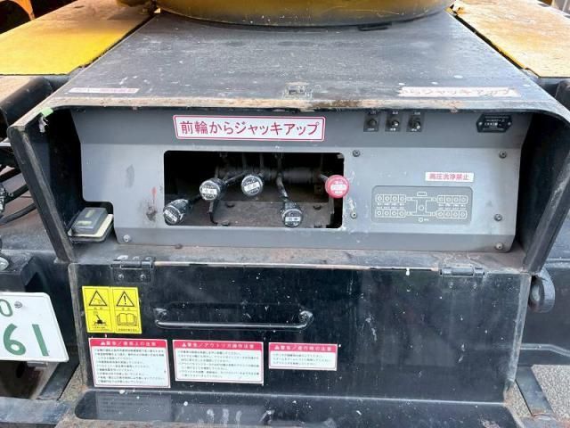 HINO DUTRO 2010 Image 31