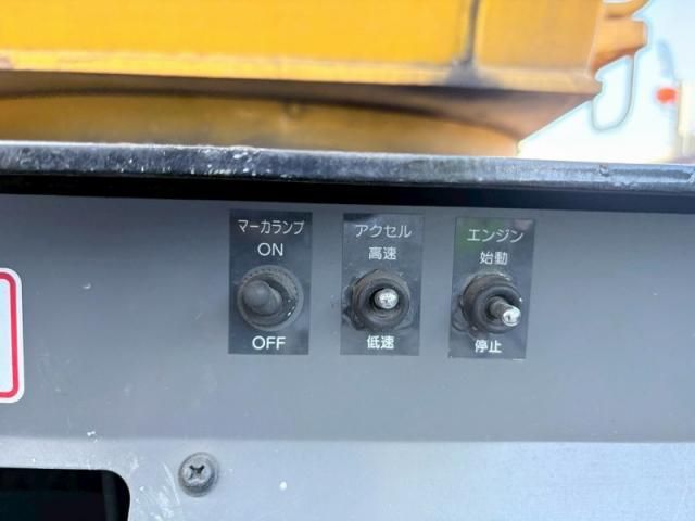 HINO DUTRO 2010 Image 31