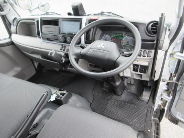 MITSUBISHI CANTER 2023 Image 31