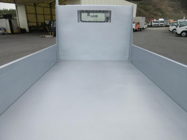 MITSUBISHI CANTER 2023 Image 31