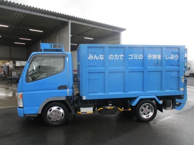 MITSUBISHI CANTER 2003 Image 31