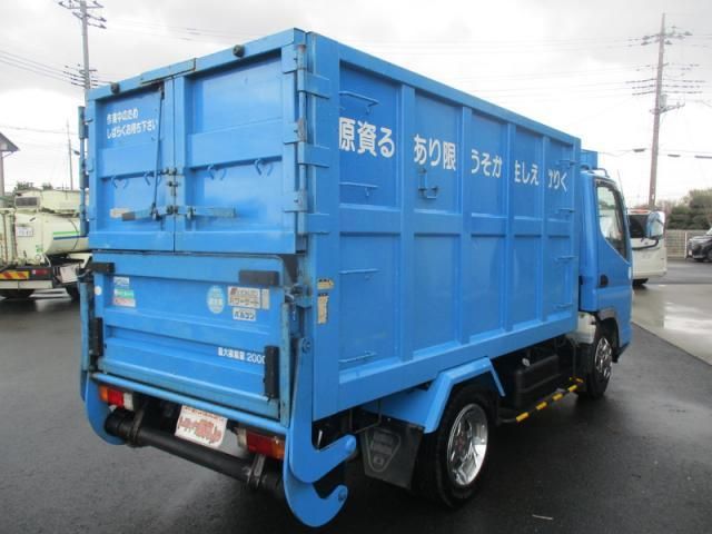 MITSUBISHI CANTER 2003 Image 31