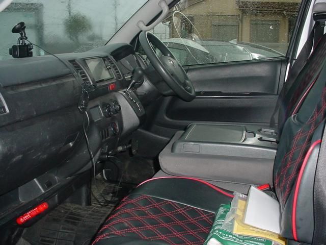 TOYOTA HIACE VAN 1.25T 2WD 2017 Image 31
