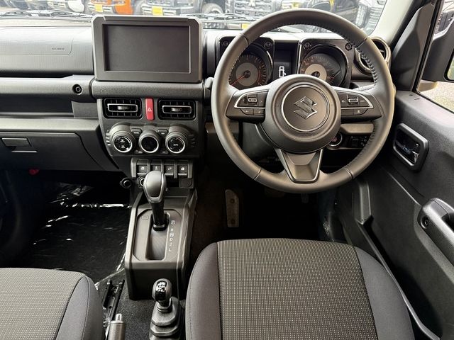 SUZUKI JIMNY NOMADE 2025 Image 31