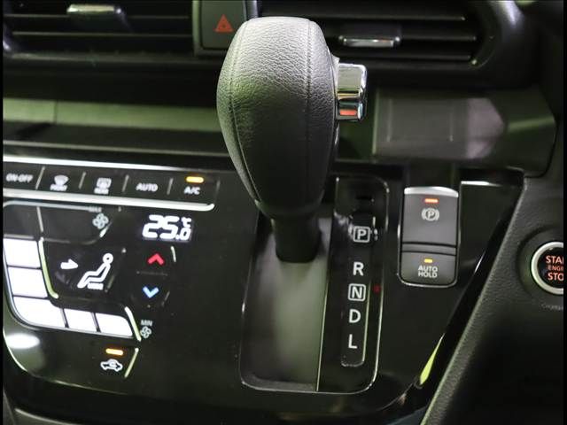 NISSAN ROOX 2023 Image 31