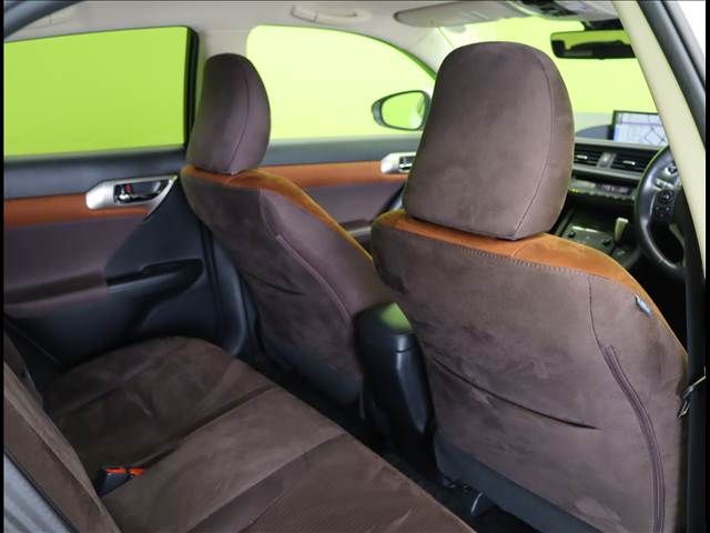 TOYOTA LEXUS CT200H 2018 Image 31